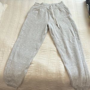 Lululemon Scuba High-Rise Jogger Full Length Heather Core Grey (Size 6)